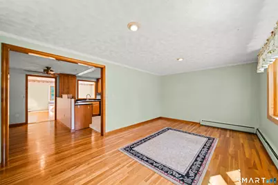 17 Queen Street, Enfield, CT 06082 - Photo 7