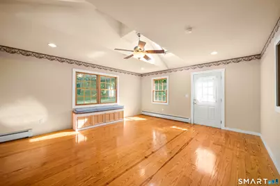 17 Queen Street, Enfield, CT 06082 - Photo 11