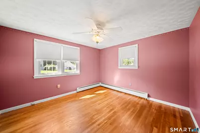 17 Queen Street, Enfield, CT 06082 - Photo 17
