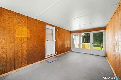 17 Queen Street, Enfield, CT 06082 - Photo 23