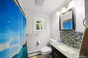 17 Queen St, Enfield, CT 06082 - Photo 13