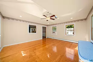 17 Queen St, Enfield, CT 06082 - Photo 13