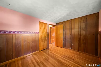17 Queen Street, Enfield, CT 06082 - Photo 15