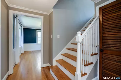 24 Colonial Street, West Hartford, CT 06110 - Photo 3