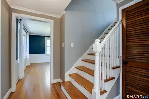 24 Colonial St, West Hartford, CT 06110 - Photo 3