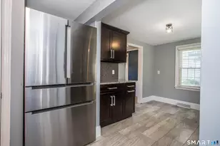 24 Colonial St, West Hartford, CT 06110 - Photo 13