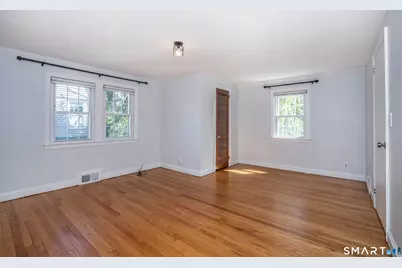 24 Colonial Street, West Hartford, CT 06110 - Photo 17