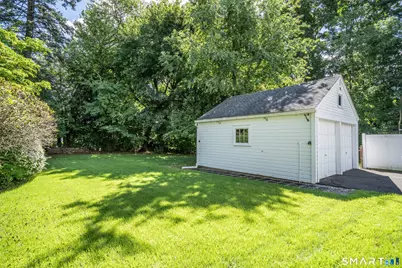 24 Colonial Street, West Hartford, CT 06110 - Photo 27