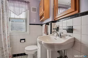 24 Russell St, Naugatuck, CT 06770 - Photo 11