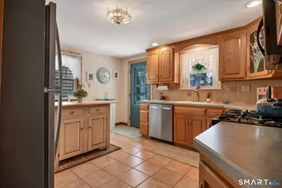 24 Russell Street, Naugatuck, CT 06770 - Photo 3