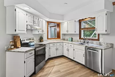 1503 Briarwood Court #1503, Rocky Hill, CT 06067 - Photo 5