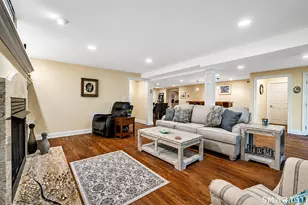 10 Crest View Dr, Middlefield, CT 06481 - Photo 27
