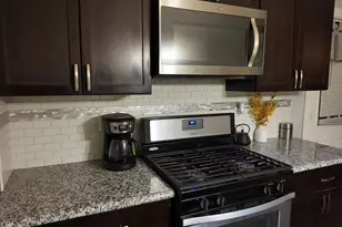 152 Grove St, Windsor Locks, CT 06096 - Photo 5