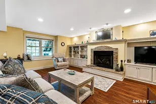 10 Crest View Dr, Middlefield, CT 06481 - Photo 29
