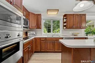 2 Stony Brook Rd S, Darien, CT 06820 - Photo 9