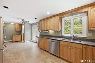 191 Hang Dog Ln, Wethersfield, CT 06109 - Photo 17