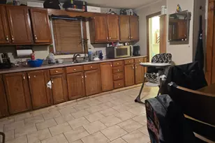 34 Union St, Meriden, CT 06451 - Photo 21