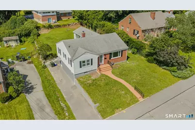 45 Mansfield Road, New London, CT 06320 - Photo 5