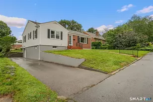 45 Mansfield Rd, New London, CT 06320 - Photo 3