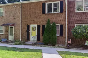 124 Lakeside Dr, Bristol, CT 06010 - Photo 1