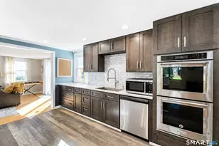 11 Trumbull Dr, Wallingford, CT 06492 - Photo 9