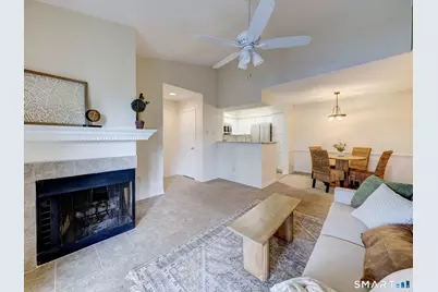 31 High Street #5307, East Hartford, CT 06118 - Photo 3