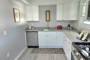 56 Washington Ave, East Hartford, CT 06118 - Photo 3
