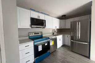 74 Main St, Windsor Locks, CT 06096 - Photo 3