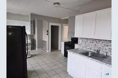 9 Woodlawn Terrace #2FL, Waterbury, CT 06710 - Photo 5