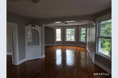 9 Woodlawn Terrace #2FL, Waterbury, CT 06710 - Photo 3