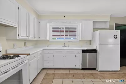 39 Lincoln Street, West Haven, CT 06516 - Photo 5