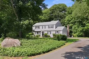 67 Deepwood Dr, Avon, CT 06001 - Photo 3