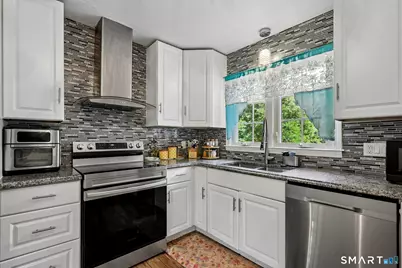 660 East Street South, Suffield, CT 06078 - Photo 5