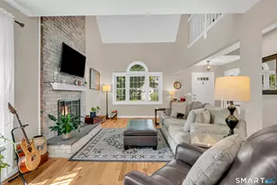 25 Woodbury Hl, Woodbury, CT 06798 - Photo 3