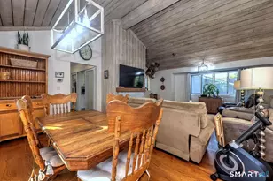 138 Bison Ln, Stratford, CT 06614 - Photo 13