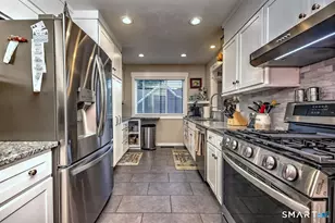 138 Bison Ln, Stratford, CT 06614 - Photo 21