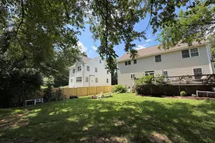 25 Bauer Pl Ext, Westport, CT 06880 - Photo 3