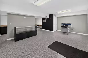 2514 Boston Post Rd, Guilford, CT 06437 - Photo 1
