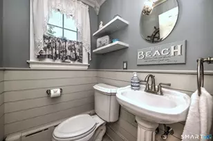 376 Stratford Rd, Stratford, CT 06615 - Photo 21