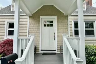 33 Emerson St, Norwalk, CT 06855 - Photo 3