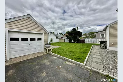 33 Emerson Street, Norwalk, CT 06855 - Photo 37