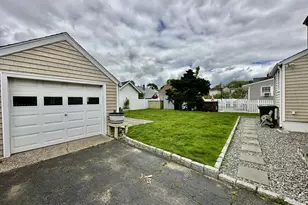 33 Emerson St, Norwalk, CT 06855 - Photo 37