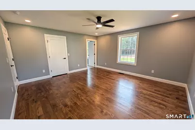 544 Wintergreen Avenue, Hamden, CT 06514 - Photo 7