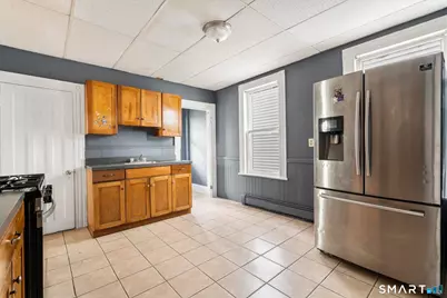 124 Cleveland Avenue, Bridgeport, CT 06605 - Photo 11