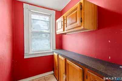 124 Cleveland Avenue, Bridgeport, CT 06605 - Photo 33