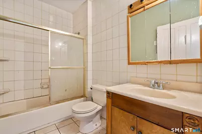 124 Cleveland Avenue, Bridgeport, CT 06605 - Photo 29