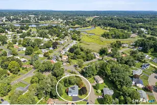 11 Woodside Dr, Branford, CT 06405 - Photo 3