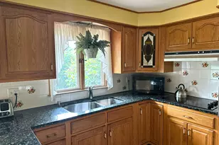 307 Highland Dr, Waterbury, CT 06708 - Photo 15