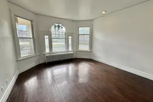 28 Kenyon St, Hartford, CT 06105 - Photo 5