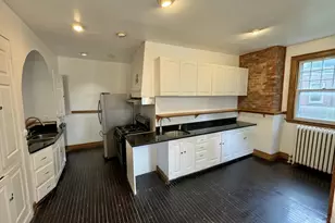 28 Kenyon St, Hartford, CT 06105 - Photo 9